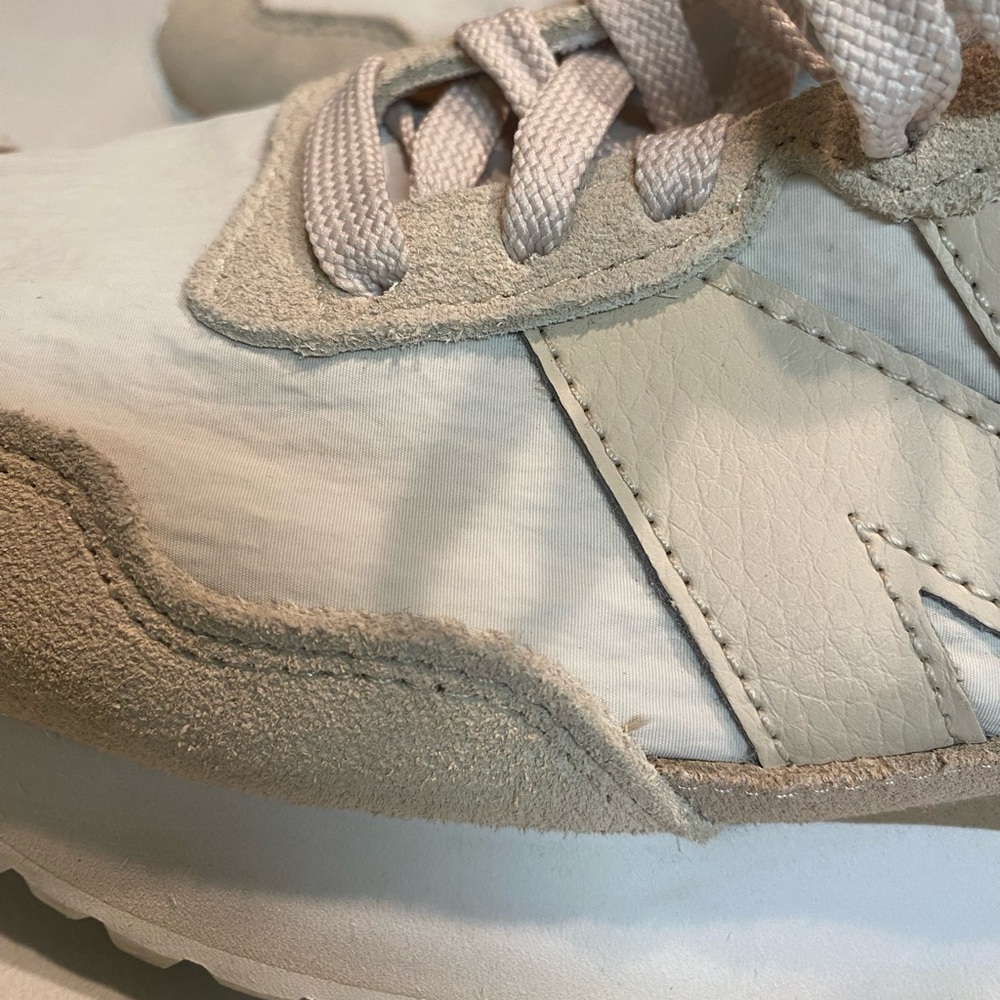 NEW BALANCE NB 237 Womens Sz 7 Beige White Athletic Textured Shoes Sneakers EUC - Picture 13 of 16